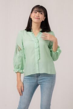 Varla Anglaise Ruffle Top 85557-1